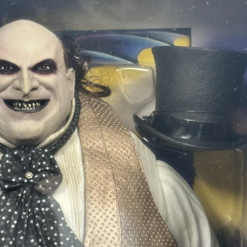 NECA Batman Returns 1/4 Scale Mayoral Penguin Danny Devito Action Figure Sealed